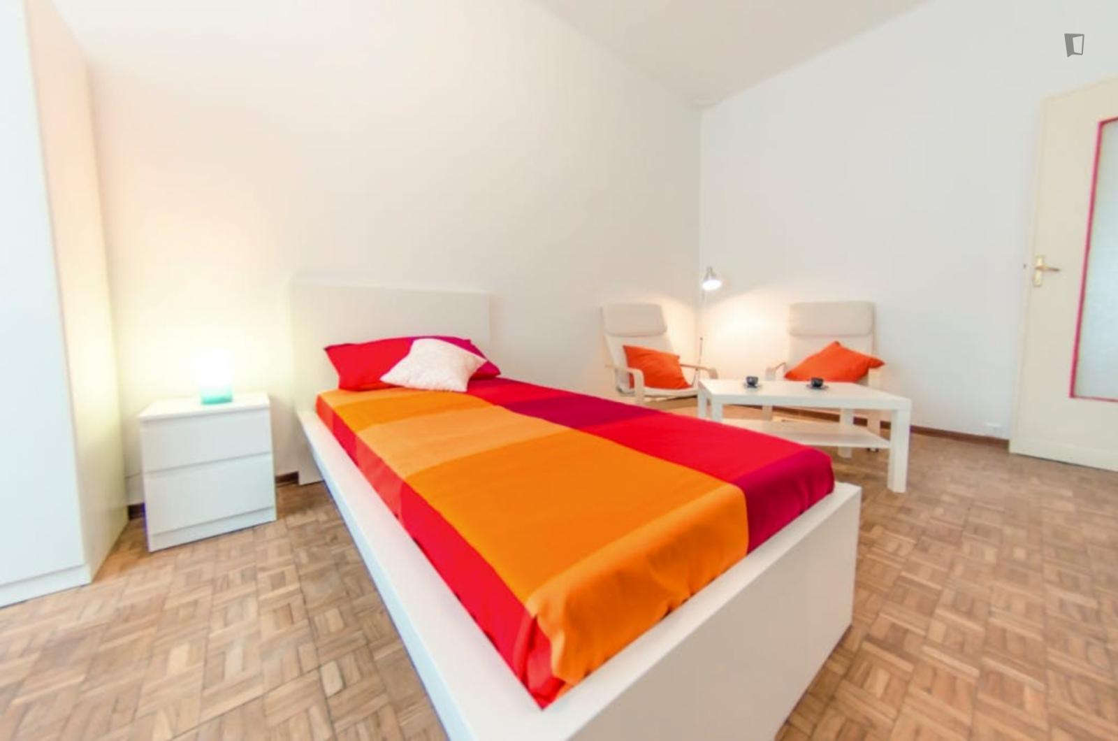 Inviting Single Bedroom In Saint Rita - 1