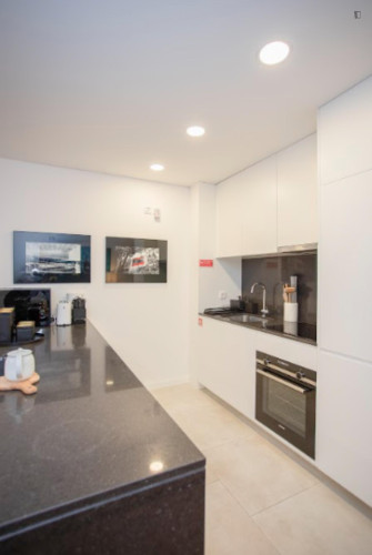 Bright 2-bedroom apartment near Jardim do Morro - Gallery - 13