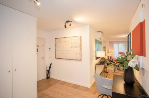 Bright 2-bedroom apartment near Jardim do Morro - Gallery - 5