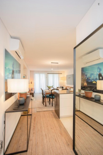 Bright 2-bedroom apartment near Jardim do Morro - Gallery - 7