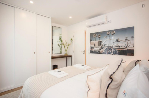 Bright 2-bedroom apartment near Jardim do Morro - Gallery - 21