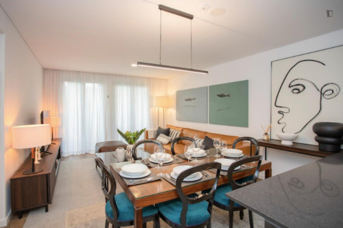 Bright 2-bedroom apartment near Jardim do Morro - Gallery - 19