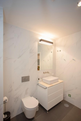 Bright 2-bedroom apartment near Jardim do Morro - Gallery - 11