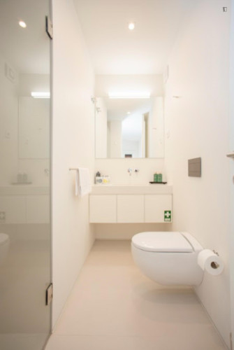Bright 1-bedroom flat near Lapa metro station