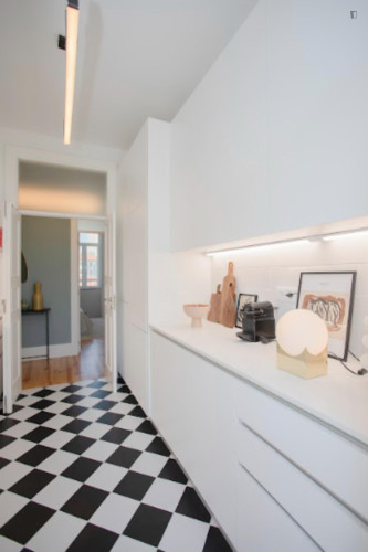 Charming 2-bedroom apartment next to 24 de Agosto metro station