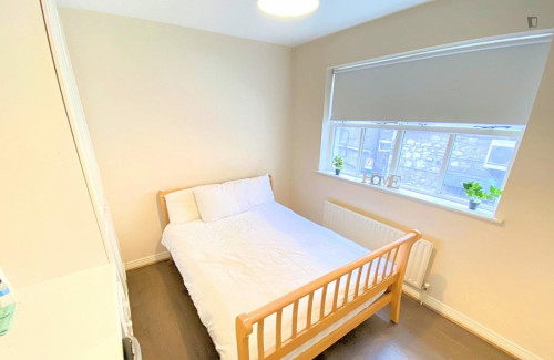 Inviting Double bedroom in Cork city centre