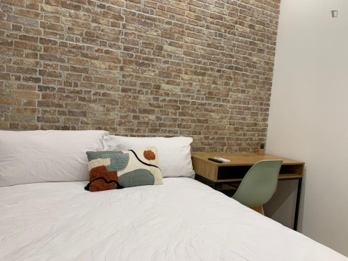 Room El Cabanyal, Air condition Netflix