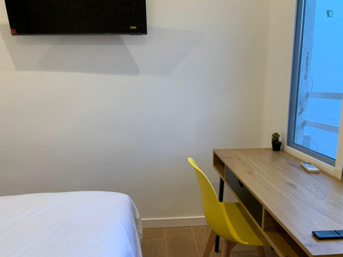 Room El Cabanyal, Air condition Netflix - Gallery - 5