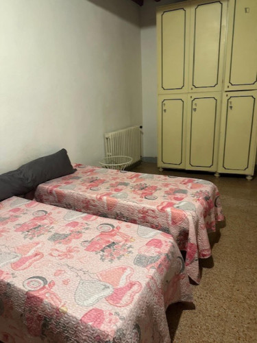 Comfortable 3-bedroom apartment next to Università di Pisa