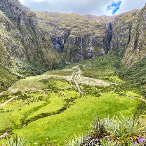 Charming home situated in the Sacred Valley & city center of Urubamba