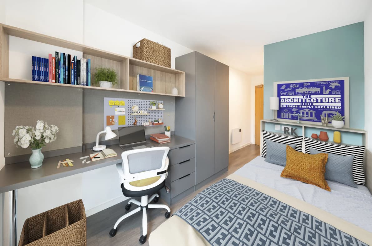  Silver En-Suite  -  The Malthouse Residence  - Gallery -  3