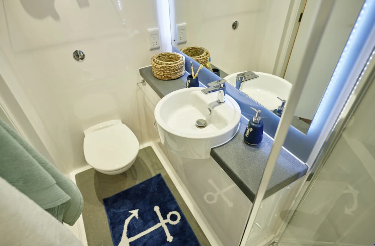  Silver En-Suite  -  The Malthouse Residence  - Gallery -  2