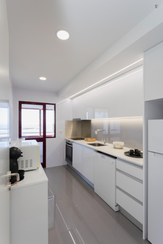 Sublime 1_Bedroom Sea Beach Apartment - Gallery - 23
