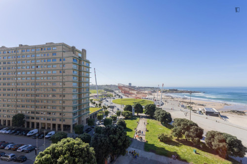 Sublime 1_Bedroom Sea Beach Apartment - Gallery - 7