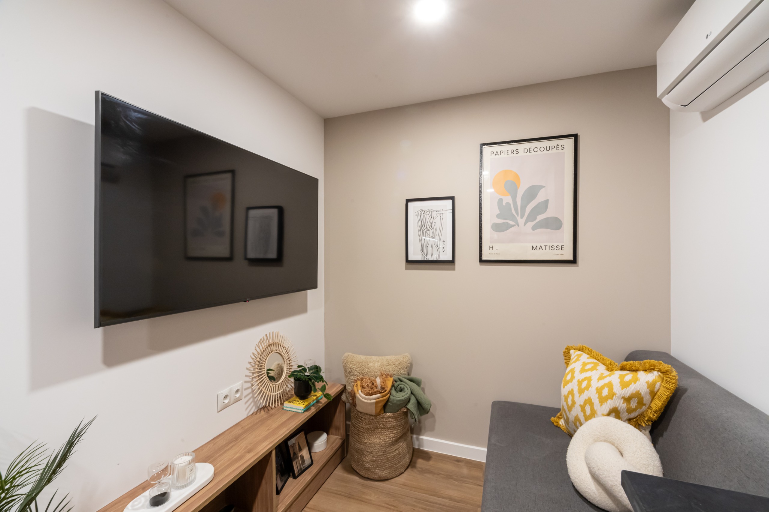  Standard Room (3-Bed)  -  Nido Principe Pio  - Gallery -  9