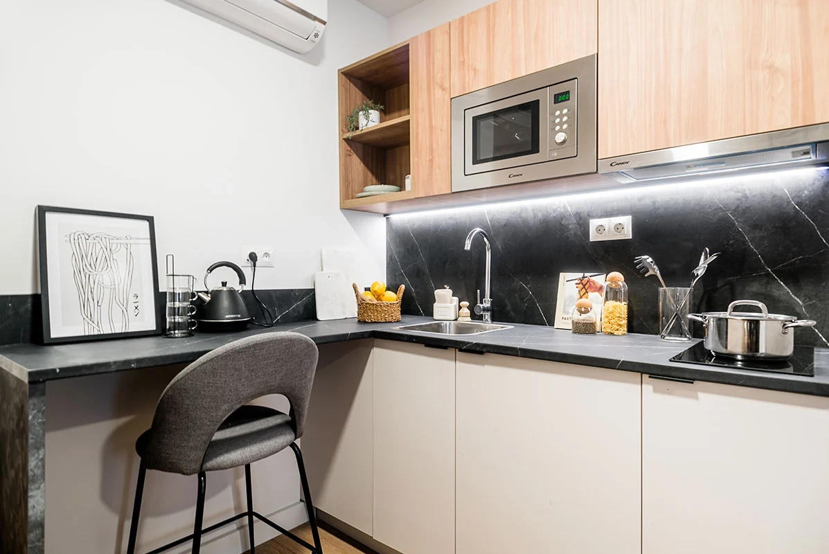 Studio Standard Accessible With Kitchen - 3