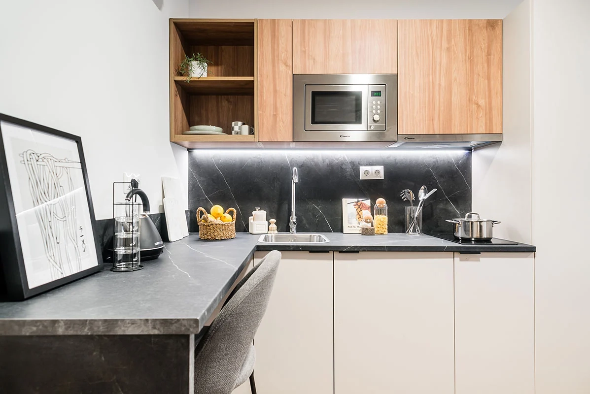 Studio Standard Accessible With Kitchen - 8