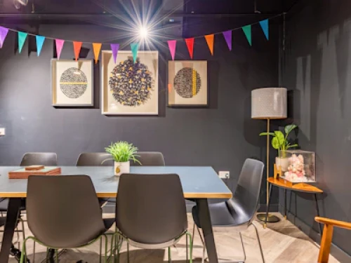 Crown House - Gallery - 14