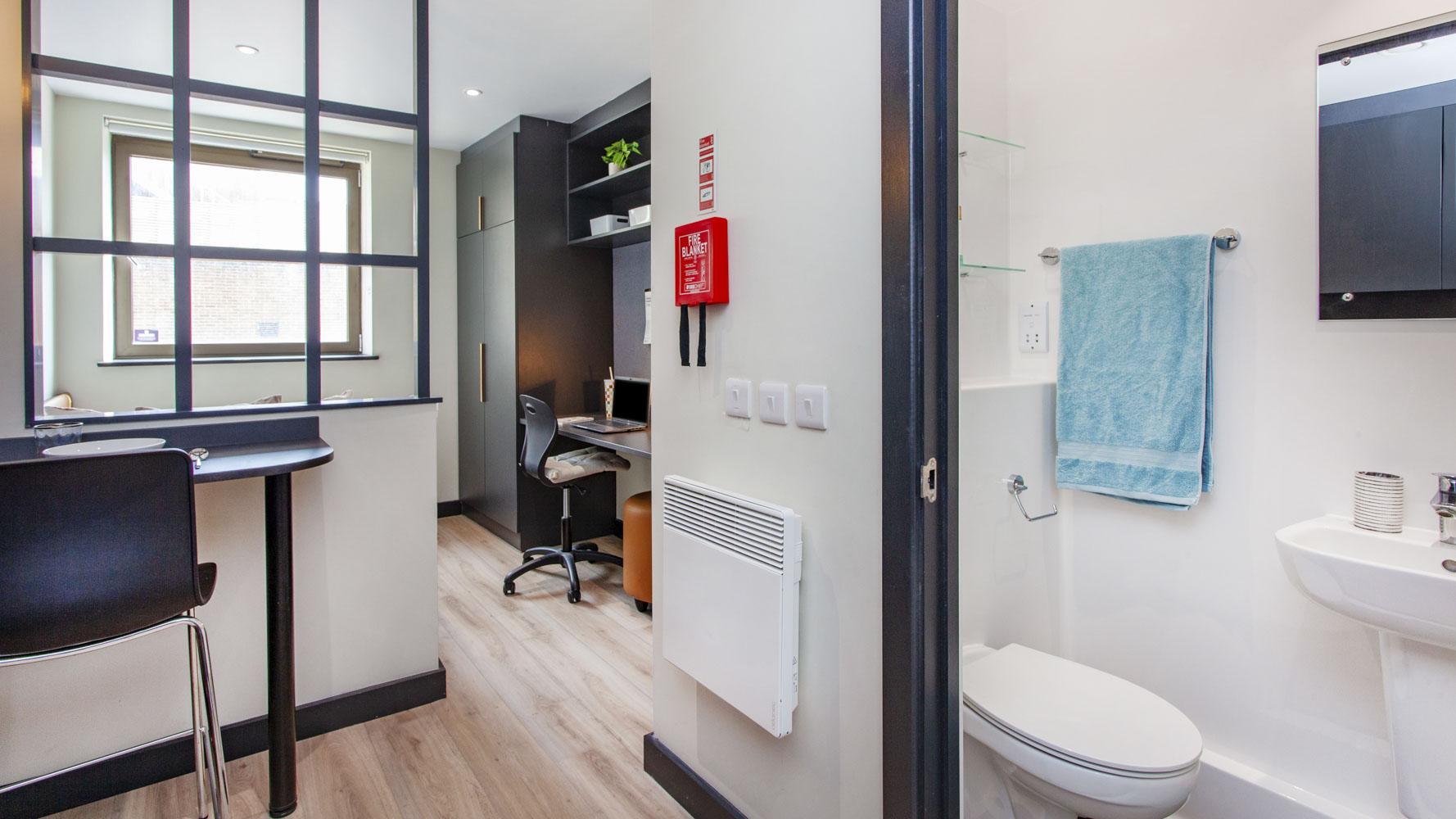  Classic Studio  -  Crown House  - Gallery -  5