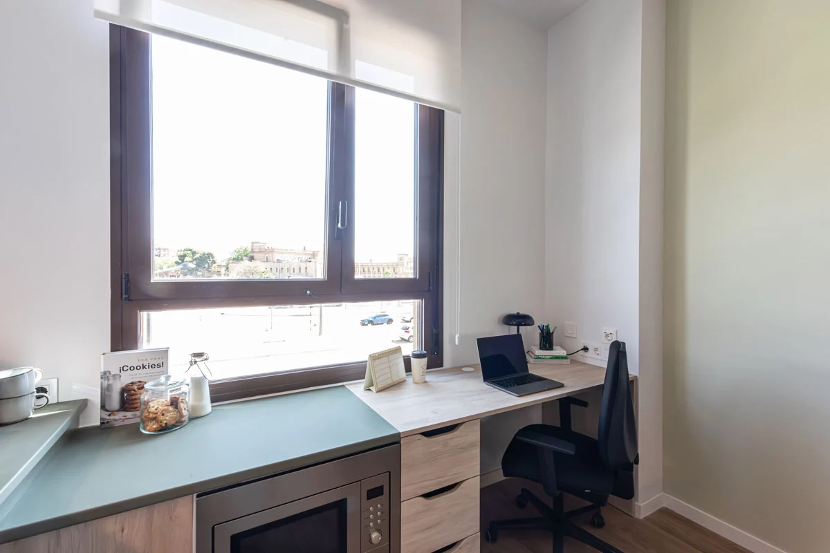 Studio Superior Accessible With Kitchen - 3