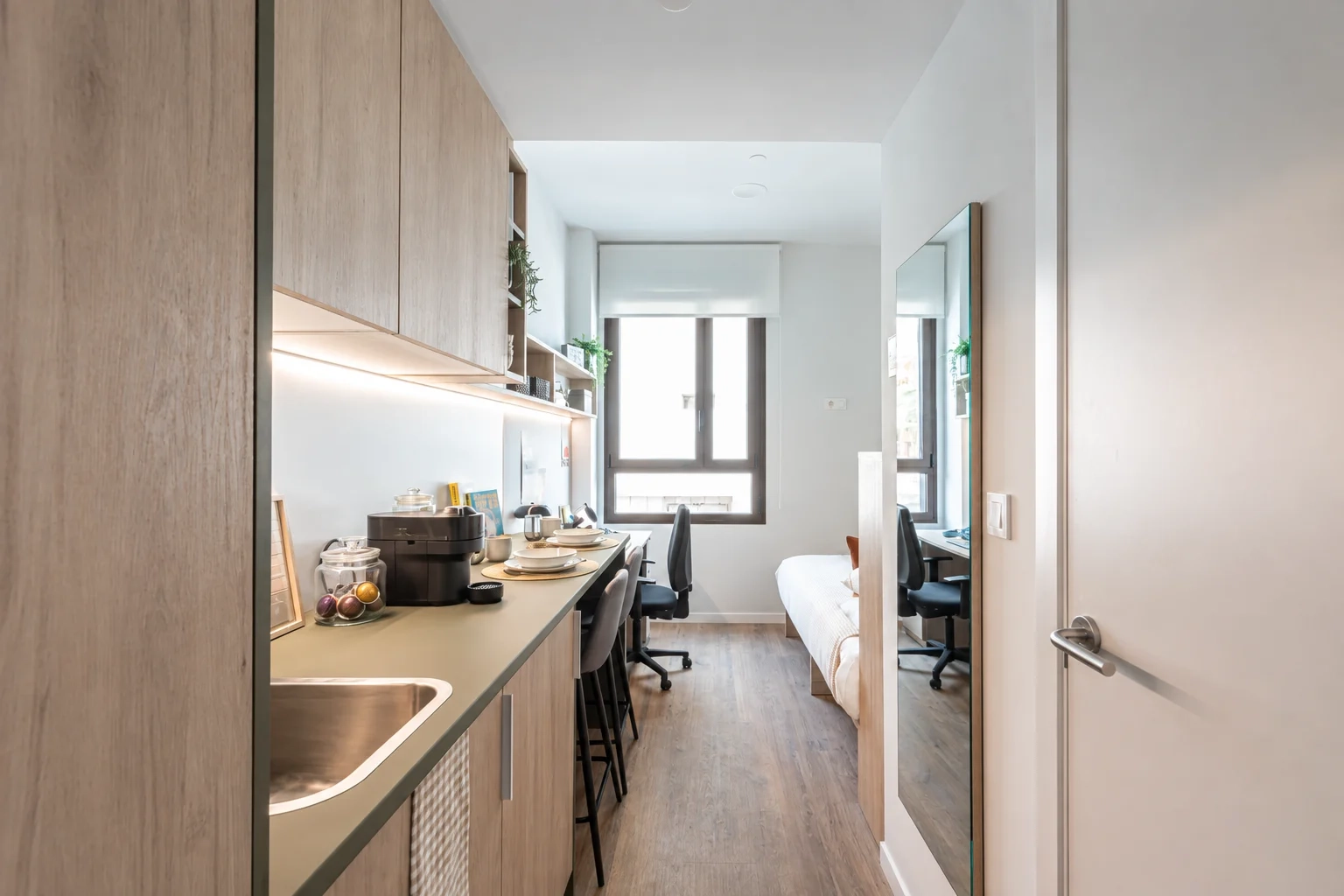 Studio Standard With Kitchenette - 3