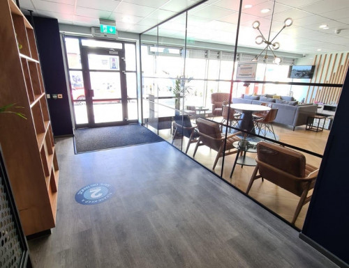  En-Suite Gold (new Style)  -  Buchanan View  - Gallery -  1