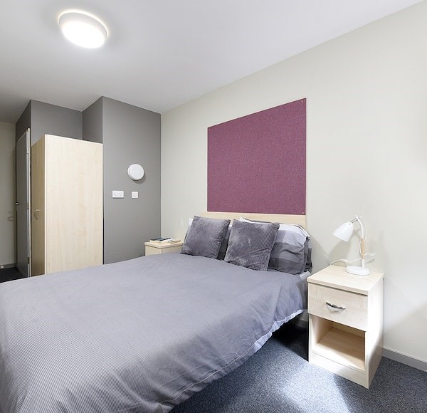  One Bed Apartment Silver  -  Buchanan View  - Gallery -  3