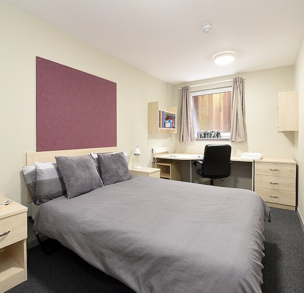  One Bed Apartment Silver  -  Buchanan View  - Gallery -  1