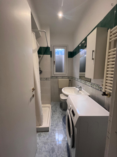 Single bedroom in shared apartment in Grattacielo SanPaolo area