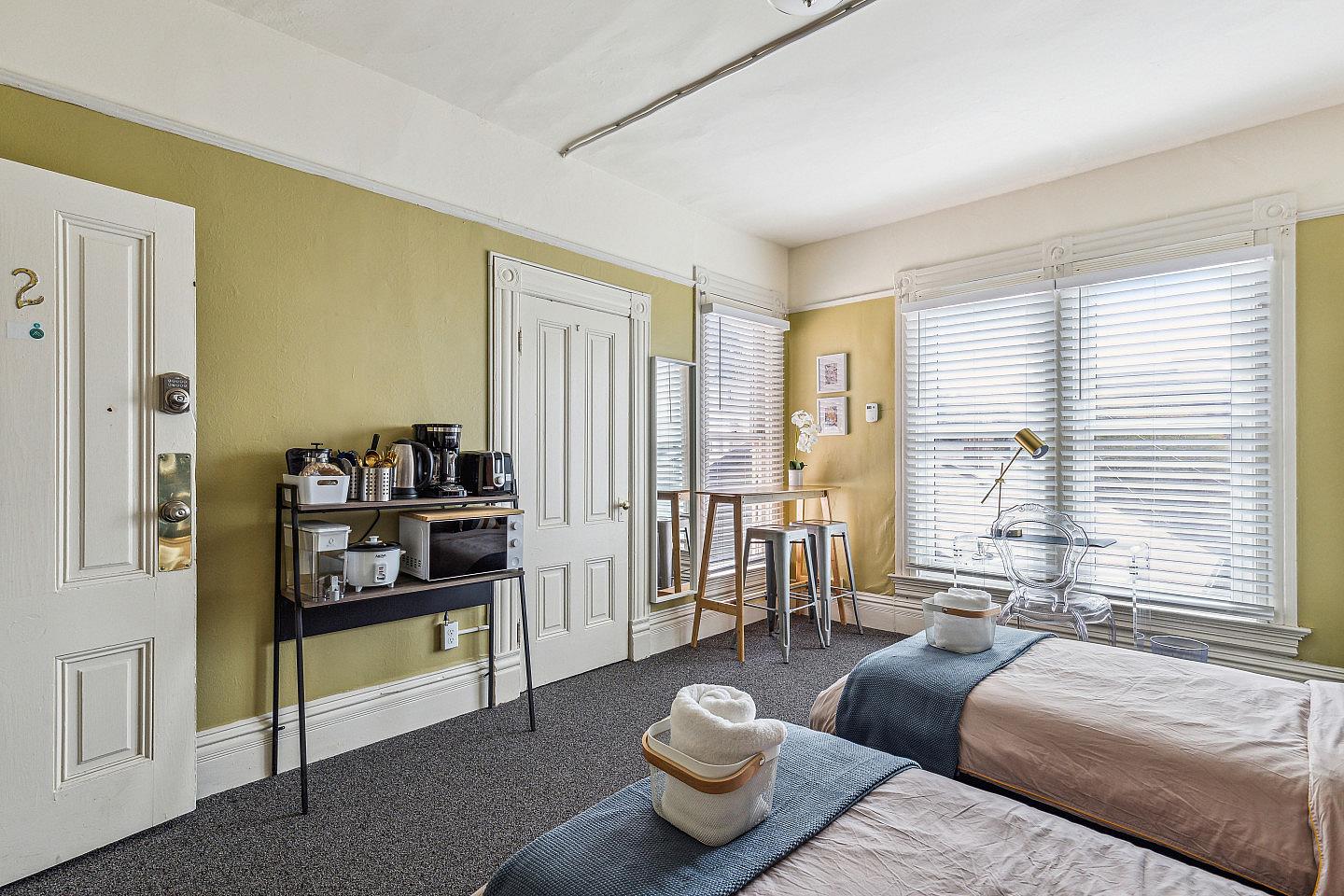 Bed In A 2-Bed Gender Separated Room - 10