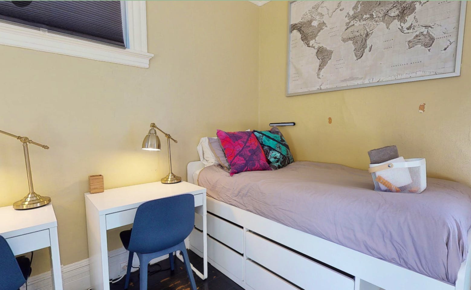  Bed In A 2-Bed Gender Separated Room  -  Spacious Victorian House - Incl. Workspace nearby Edwards Stadium  - Gallery -  28