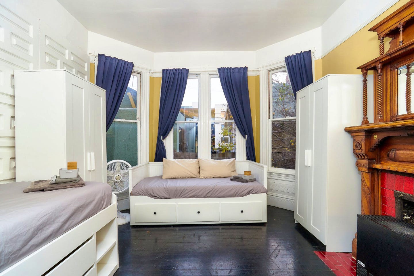  Bed In A 2-Bed Gender Separated Room  -  Spacious Victorian House - Incl. Workspace nearby Edwards Stadium  - Gallery -  39