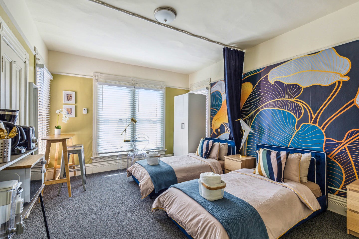  Bed In A 2-Bed Gender Separated Room  -  Spacious Victorian House - Incl. Workspace nearby Edwards Stadium  - Gallery -  67