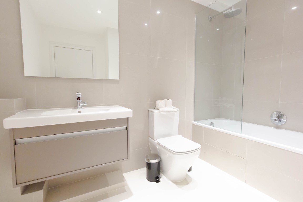  Two-Bedroom Apartment  -  AES Aldgate  - Gallery -  3