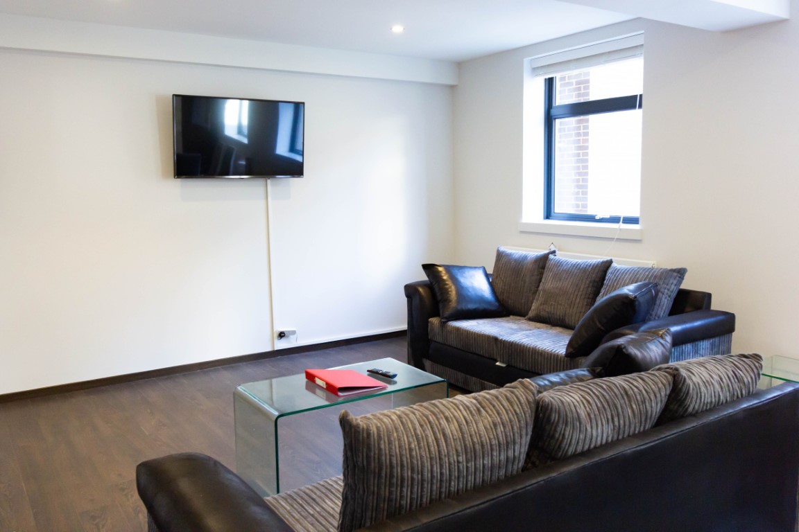  Two-Bedroom Apartment  -  AES Aldgate  - Gallery -  6