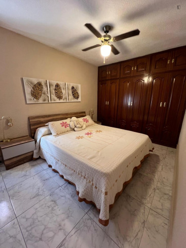 Cozy Double Bedroom close to Hospital University