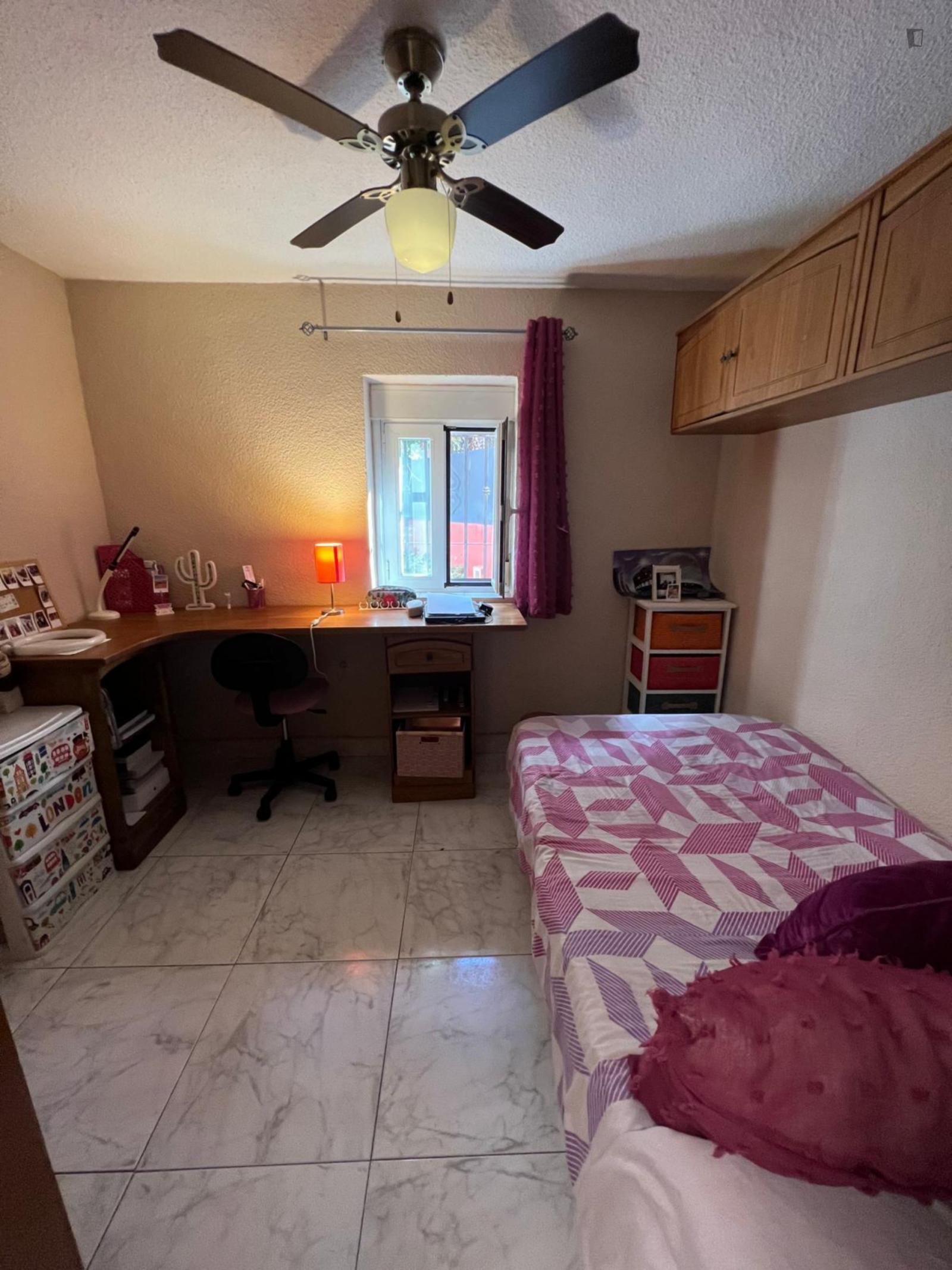  Cozy Single Bedroom Close To De Las Ciencias Park  -  Cozy Single Bedroom close to de las Ciencias Park  - Gallery -  1