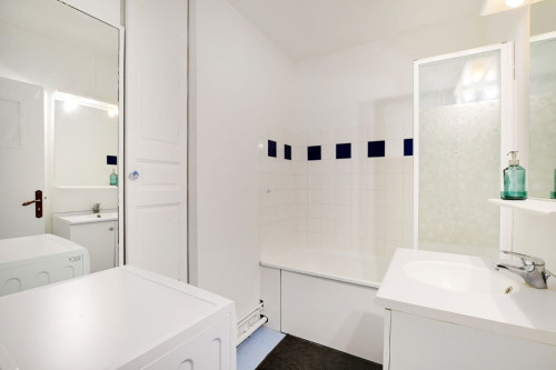 Beautiful 80 m² coliving apartment for rent in Kremlin-Bicêtre