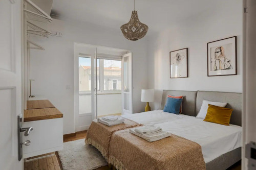 Very sunny and beautifully decorated flat  - Gallery -  5