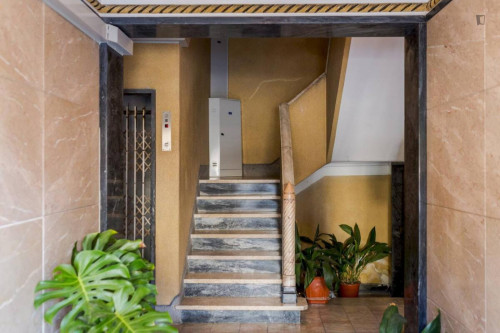 Very sunny and beautifully decorated flat
