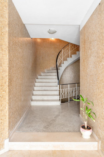 Elegant 2-bedroom apartment near the General Torres train station 