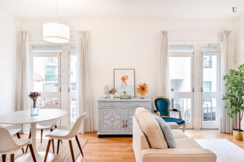 Elegant 2-bedroom apartment near the General Torres train station  - Gallery - 17