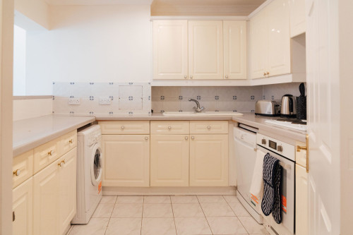AES Farringdon - Gallery - 7