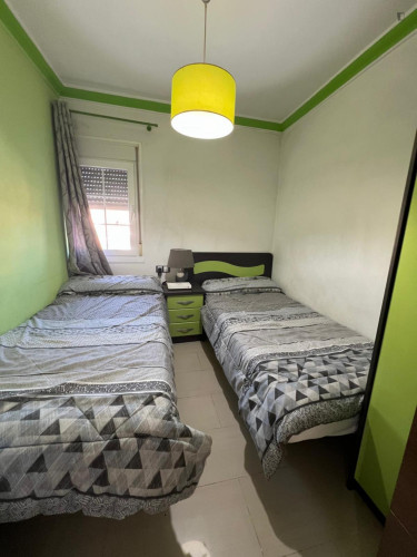 Colourful Twin Bedroom close to Federico García Lorca Park