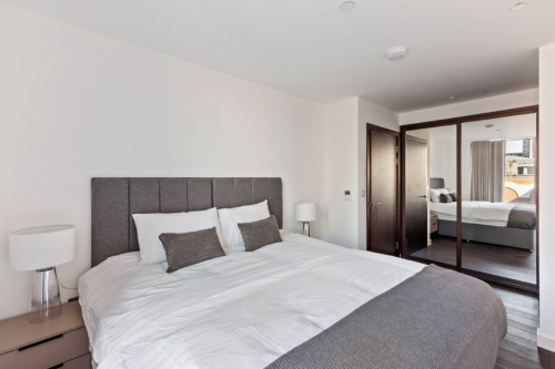 AES Tower Hill - Gallery - 40