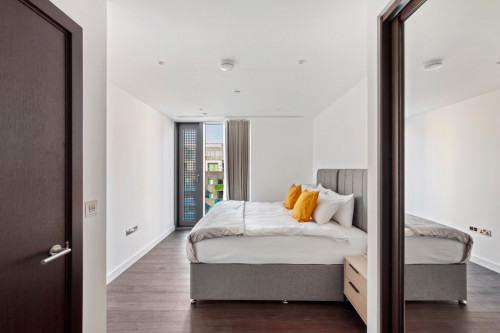 AES Tower Hill - Gallery - 41