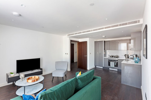 AES Tower Hill - Gallery - 29