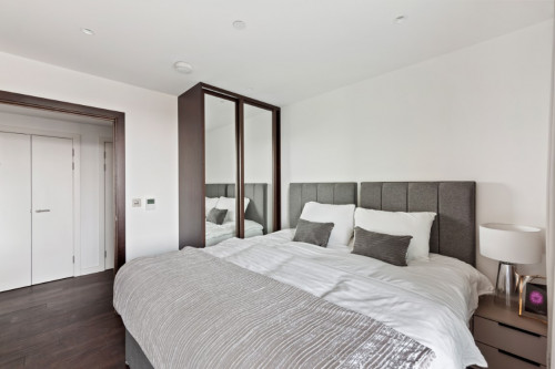 AES Tower Hill - Gallery - 39