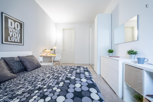 Sublime double bedroom near the Vicenza train station - Gallery - 5
