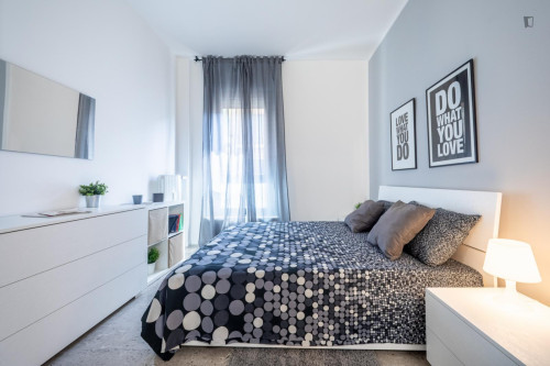 Sublime double bedroom near the Vicenza train station